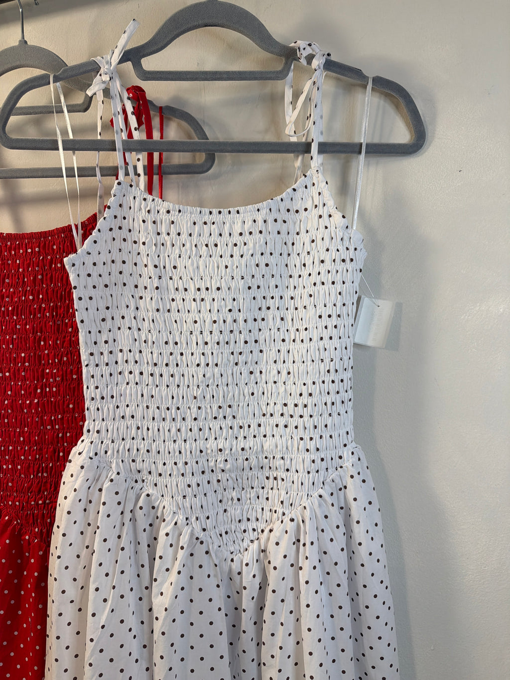 VESTIDO POLKA CORTE DIAMANTE TIRANTE MOÑO