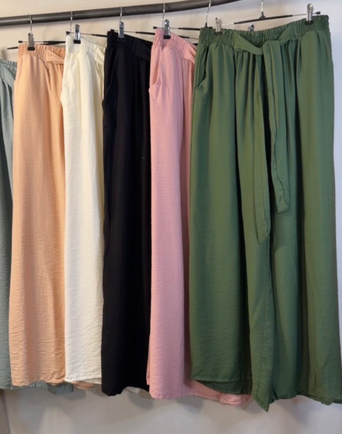 PANTALÓN TIPO LINO