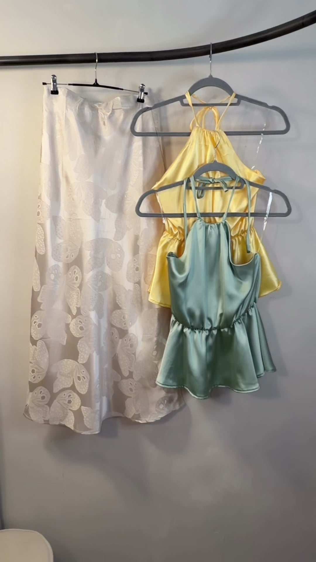 BLUSA HALTER SATIN