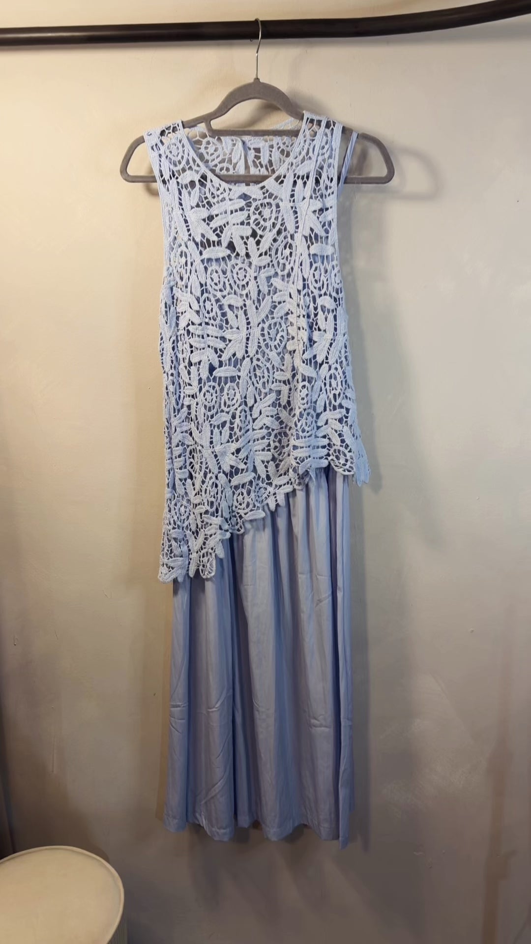 VESTIDO TIRANTE CAPA CROCHET