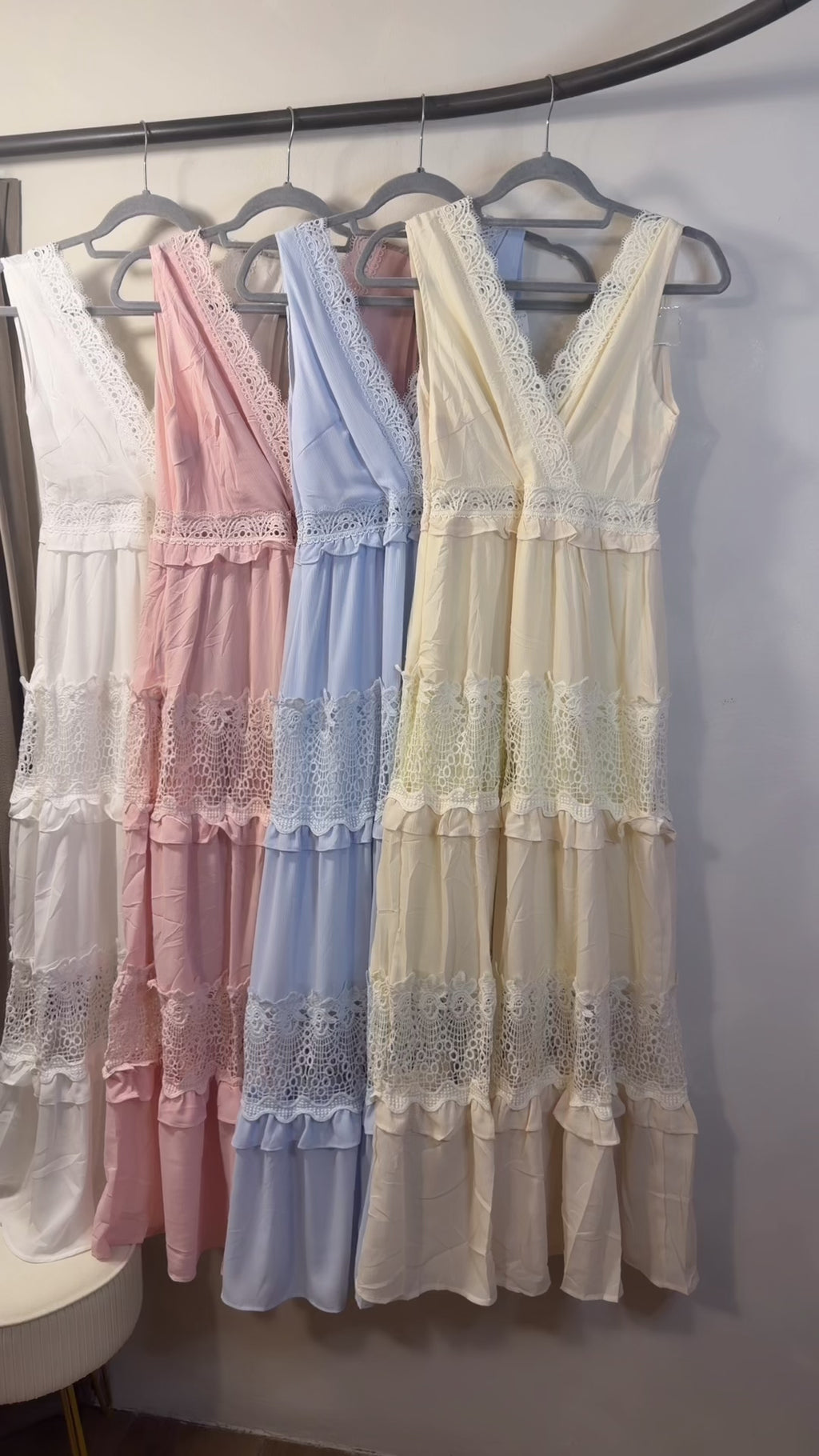 VESTIDO TIPO CHIFFONE CON CROCHET
