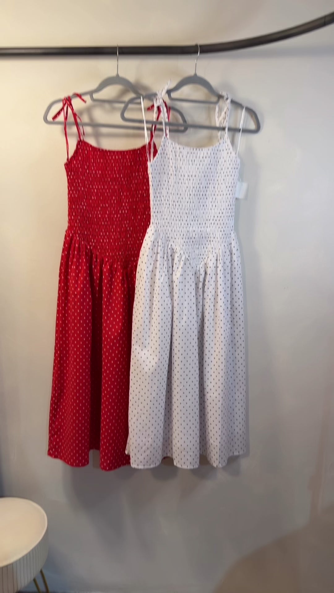 VESTIDO POLKA CORTE DIAMANTE TIRANTE MOÑO