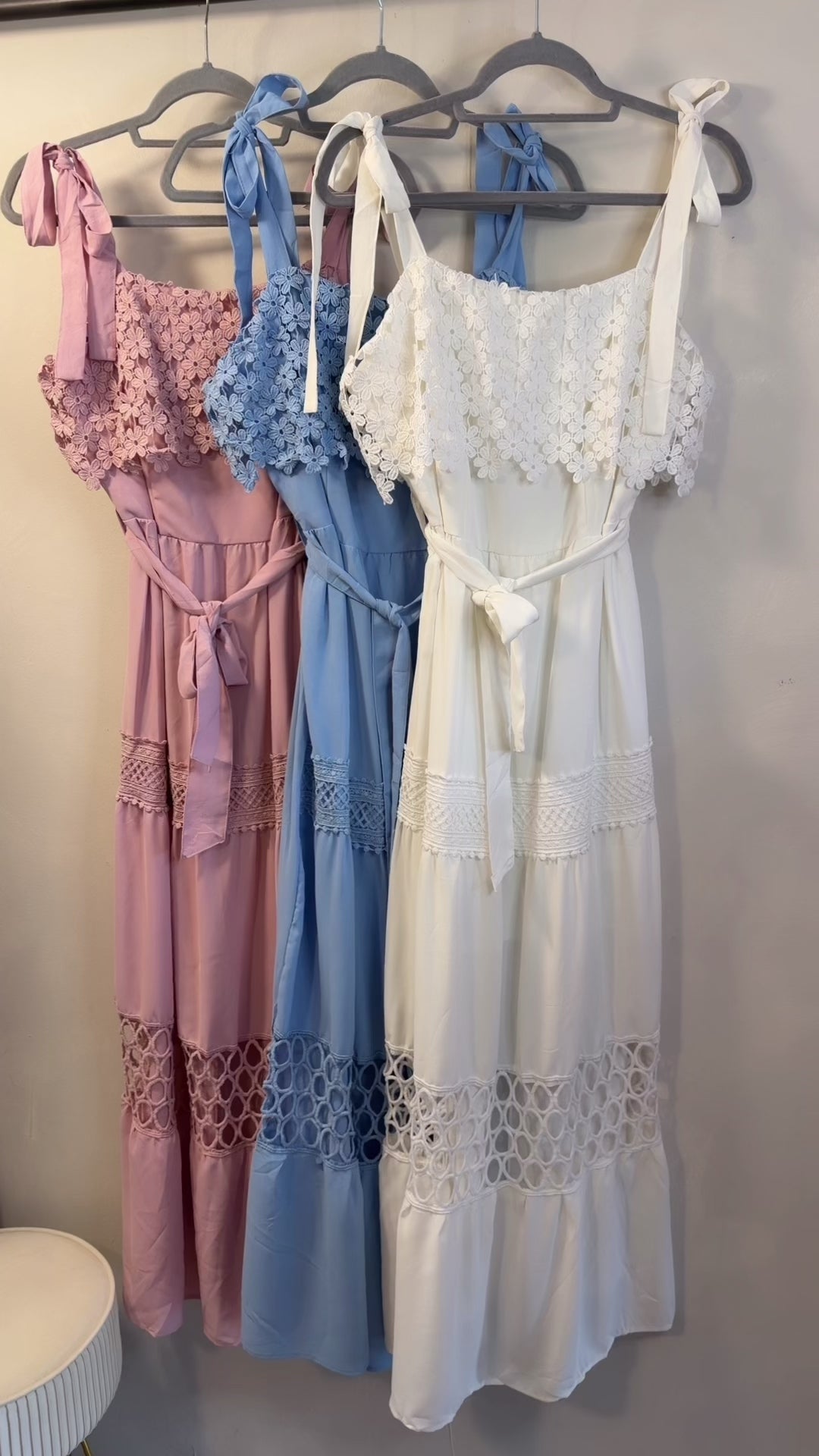 VESTIDO TIRANTE LAZO CROCHET