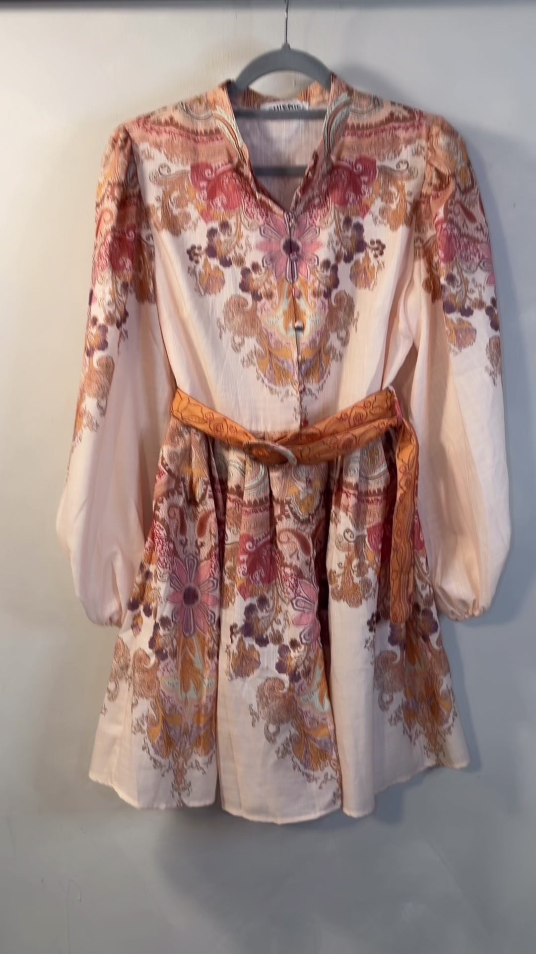 VESTIDO WONDERLAND CORTO