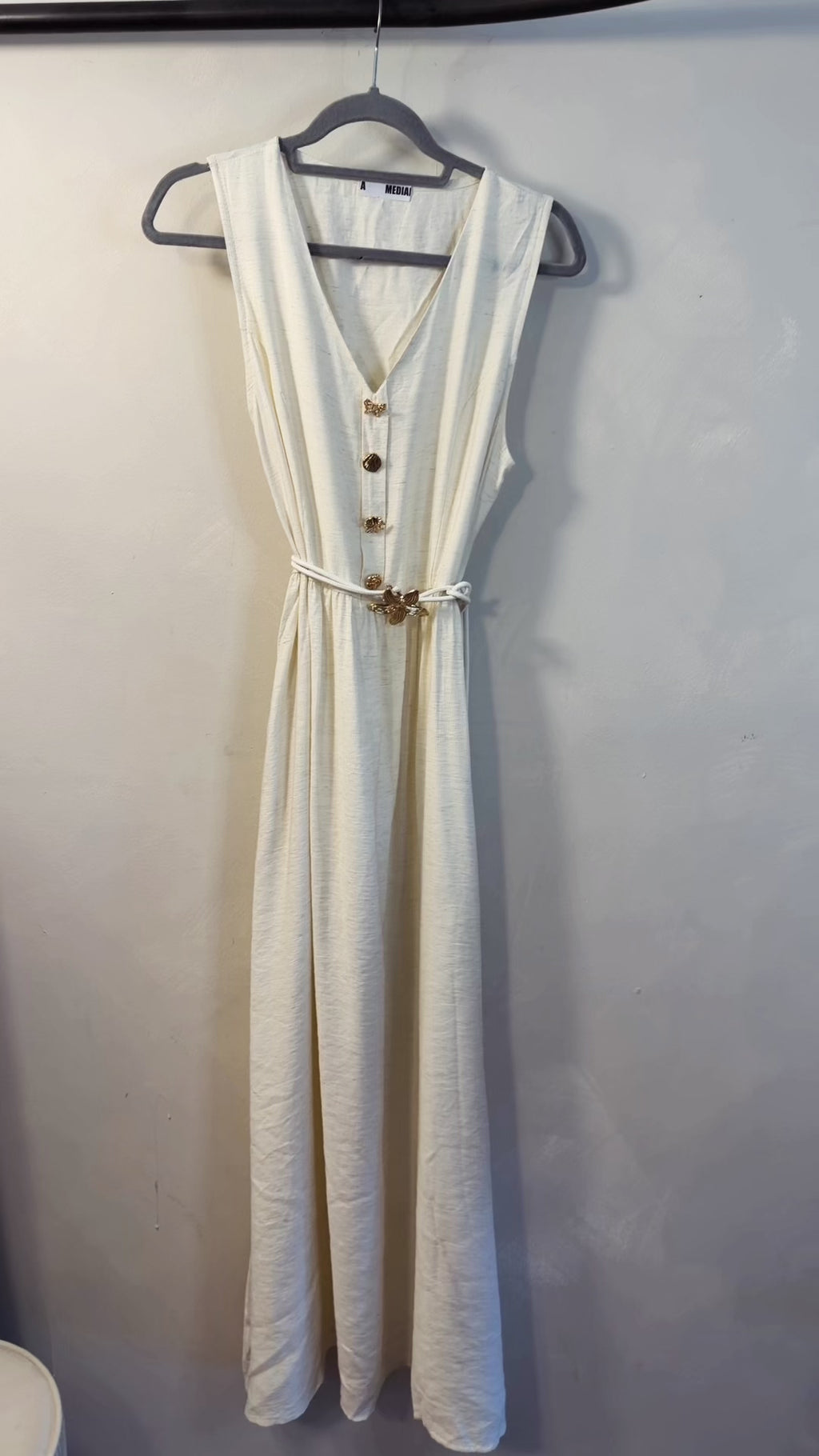 VESTIDO CINTO ESTRELLA