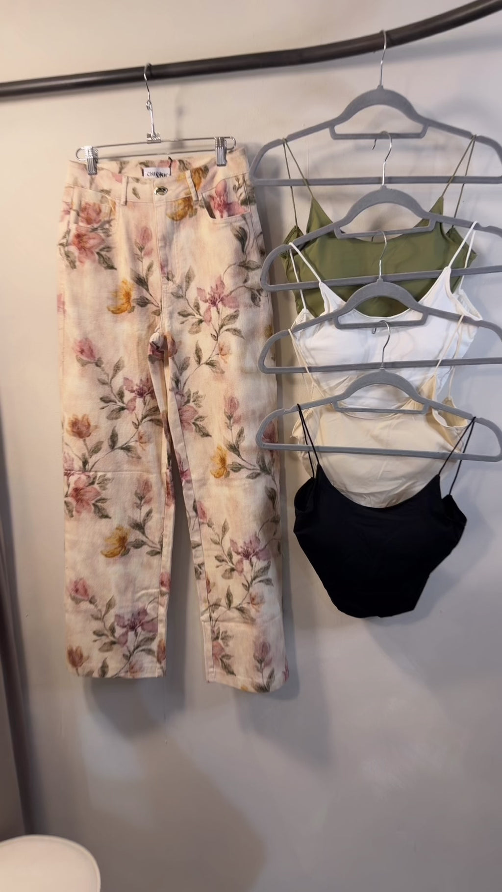 JEANS FLOREADOS